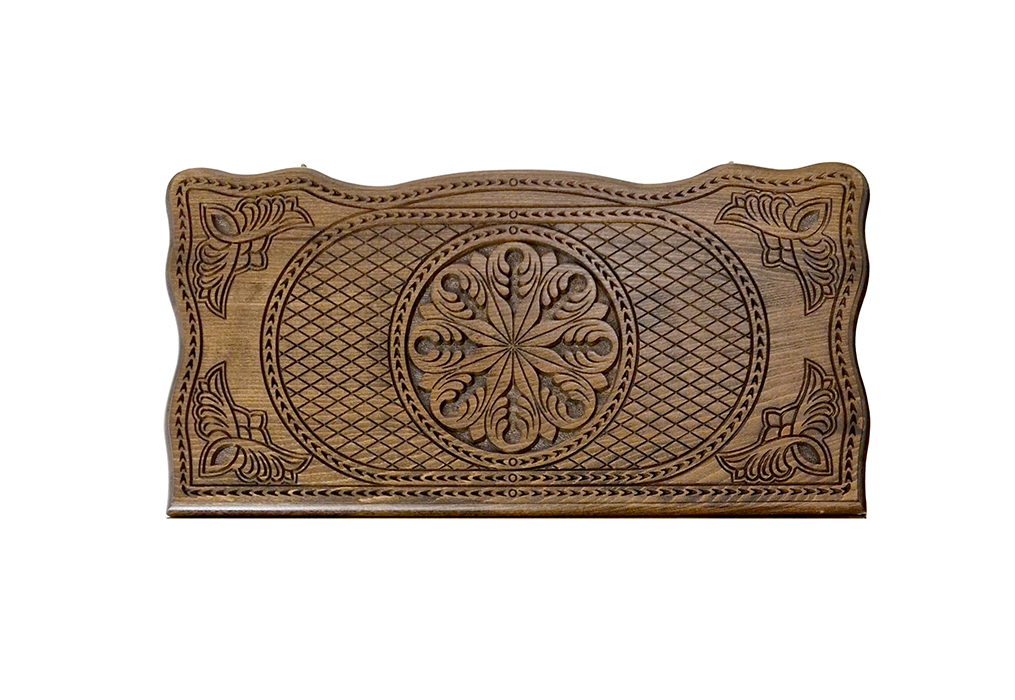 intriga-i-elegantnost-nardy-reznye-tyomnyj-uzor-2-60-ot-mirzoyan-nabor-dlya-pokera-.rf-3 Фигуры с тёмным узором